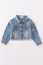 Load image into Gallery viewer, Blue pearl denim jacket
