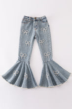 Load image into Gallery viewer, Blue pearl denim jeans
