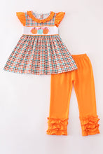 Load image into Gallery viewer, Pumpkin french knot gingham girl set
