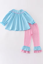 Load image into Gallery viewer, Blue valentine XOXO smocked girl set
